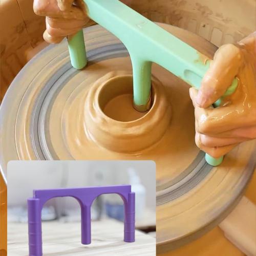 اداة مساعدة لصنع كوب على العجلة