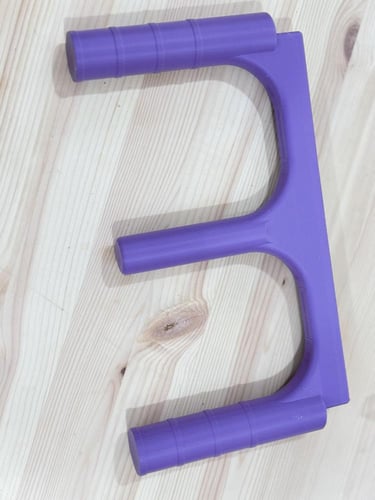 اداة مساعدة لصنع كوب على العجلة