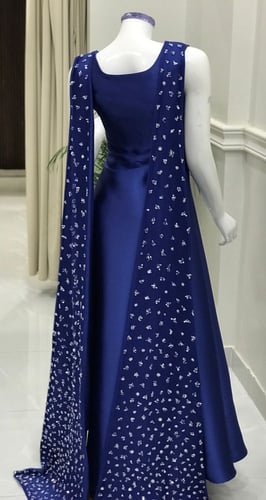 فستان سهرة نيلي شك