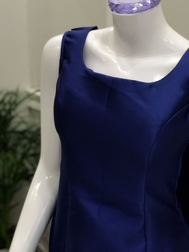 فستان سهرة نيلي شك