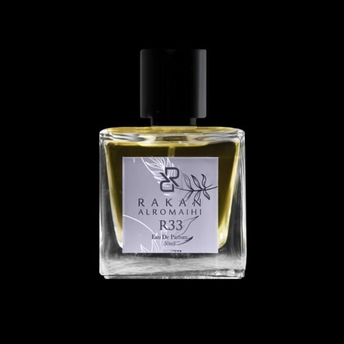 R33 لجلديات العميقة مع الزهور والعنبر وحبوب الهيل