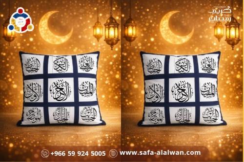 مخدة مخمل بدون حشوة لون اسود مربعات