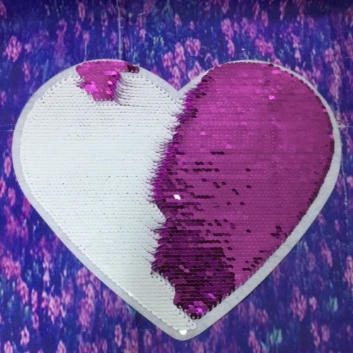 قماش ترتر شكل قلب لون وردي