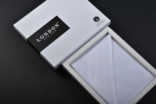 شماغ لندن ابيض London 2025