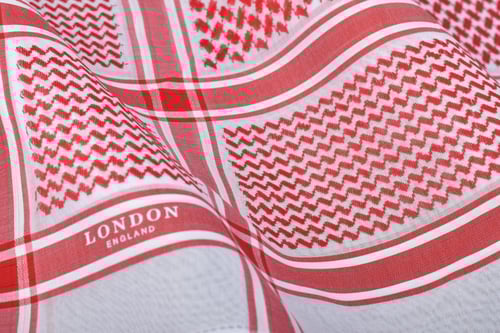 شماغ لندن London 2025