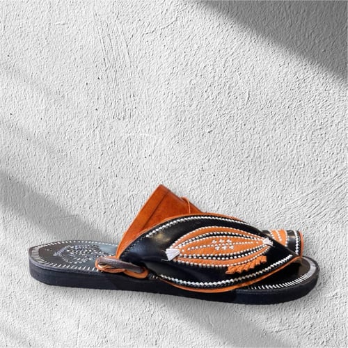 حذاء - زبيرية مطور 2025