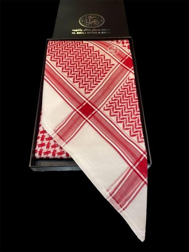 شماغ العطار الفرسان احمر 2025