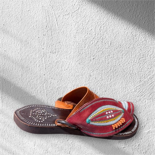 حذاء - زبيرية مطور 2025