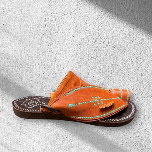 حذاء - زبيرية مطور 2025