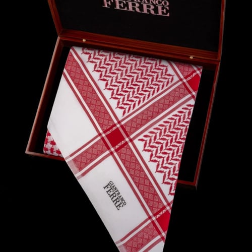 شماغ جيانفرانكو فيري 2021 Ferre مزخرف