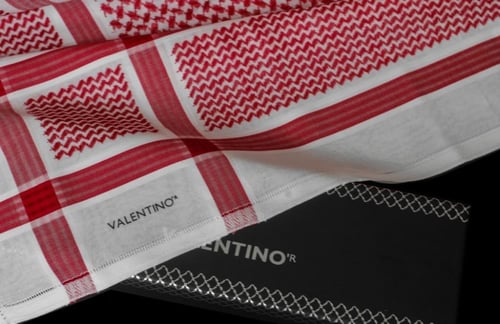 شماغ فالنتينو 2023 Valentino