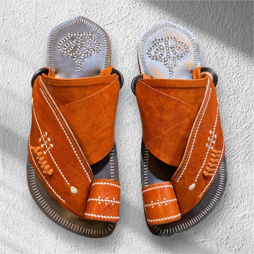 حذاء - زبيرية مطور 2025