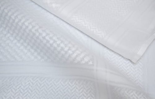 شماغ بالمان ابيض 2024 Balmain ختم اسود