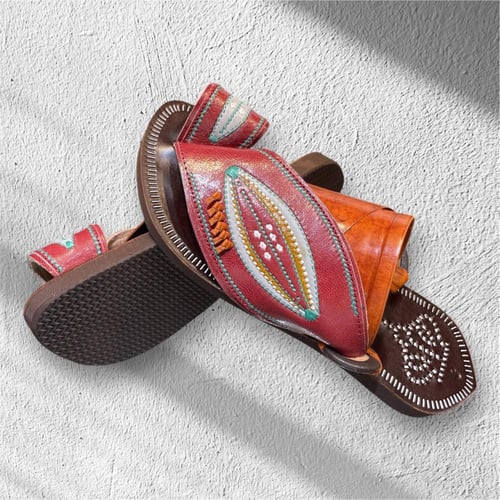 حذاء - زبيرية مطور 2025