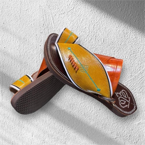 حذاء - زبيرية مطور 2025