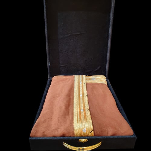 مشلح العرسان - بشت بني قصب ذهبي ( دقة ملكي)