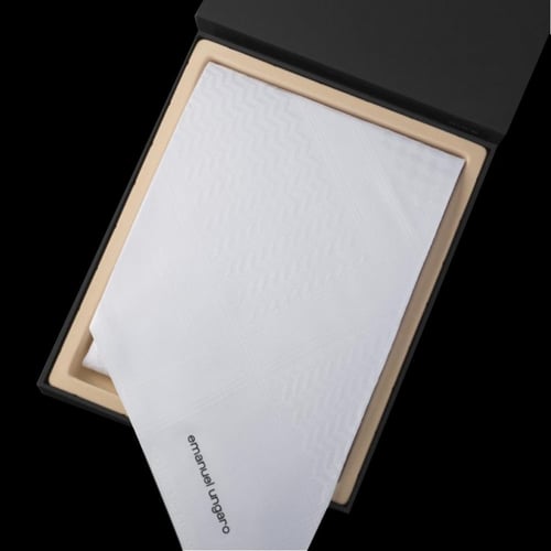 شماغ ايمانويل انقارو Emanuel Ungaro