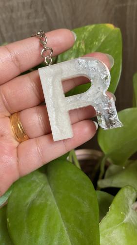 تعليقة حرف R نفس صوره