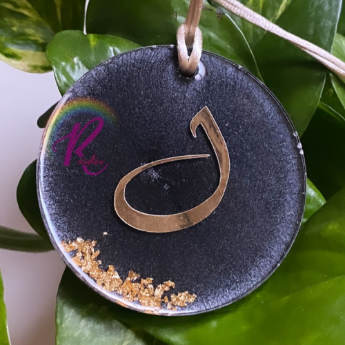 تعليقة سيارة اسود