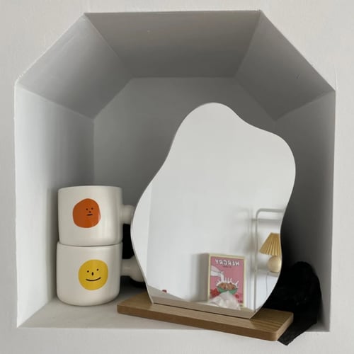 مرآة أكريليك مزخرفة غير منتظمة ، قاعدة خشبي