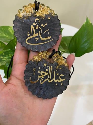 تعليقة سيارة ب الوان عدة