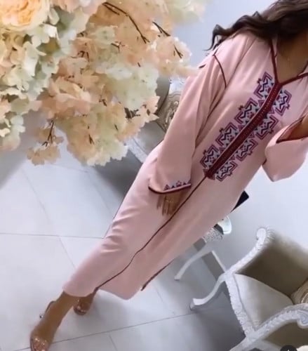 قفطان مغربي ناعم تطريز