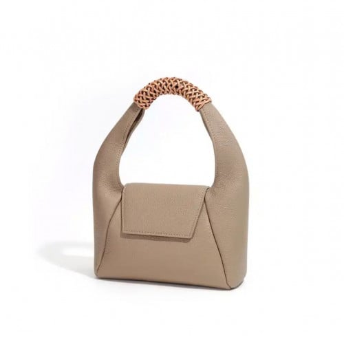 شنطة نسائيه ماركه