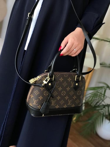 شنطه لويس فيتون هاي كواليتي الهرم