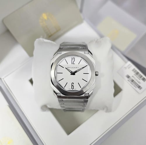 ساعة بولغاري موديل اوكتو فينيسيمو مقاس 40mm