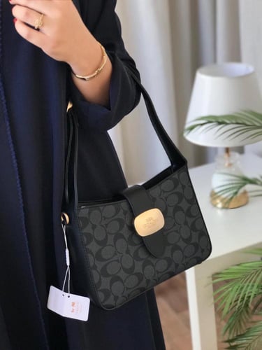 شنطه كوتش هاي كواليتي معا ملحقاتها