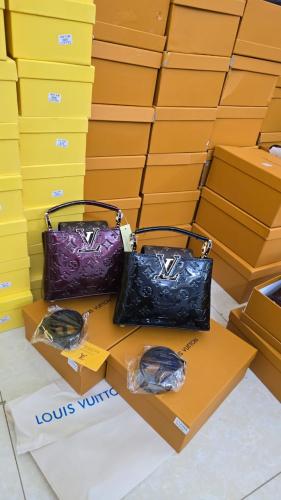 لويس فيتون هاي كواليتي معا ملحقاتها