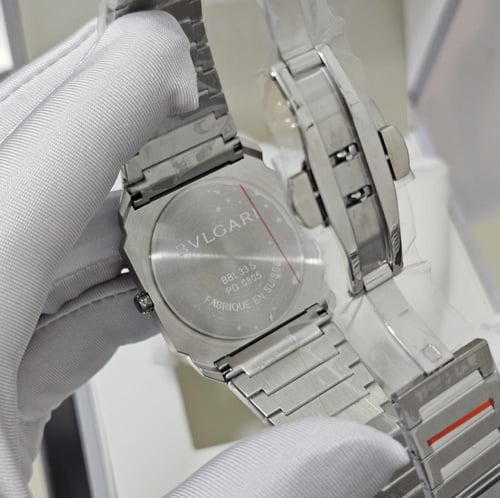 ساعة بولغاري موديل اوكتو فينيسيمو مقاس 40mm