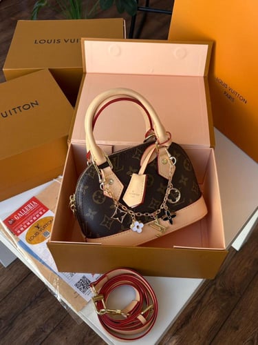 شنطة لويس فيتون الهرم