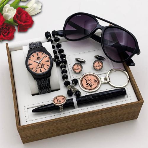 طقم ساعه رجالي تصميم الاسم حسب الطلب