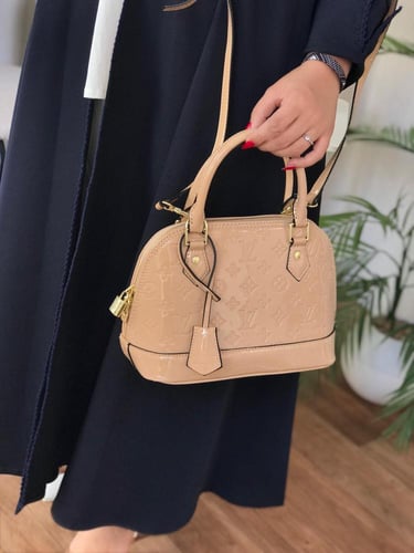 شنطه لويس فيتون هاي كواليتي الهرم