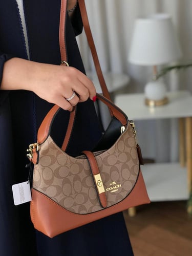 كوتش كواليتي طقم معا ملحقاته