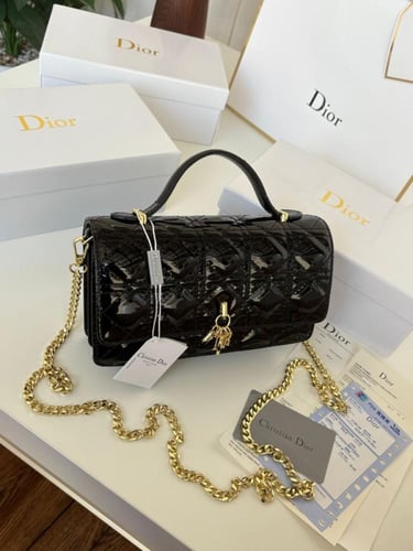 شنطة كريستيان ديور ماستر كواليتي شامل الملحقات