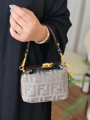 شنطه فندي كواليتي معا ملحقاتها