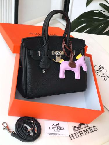 شنطه هرمز هاي كواليتي معا ملحقاتها