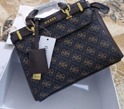 شنطة جيس ماستر كواليتي معا ملحقاتها