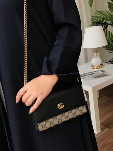 شنطة قوتشى ماستر كواليتي معا ملحقاتها