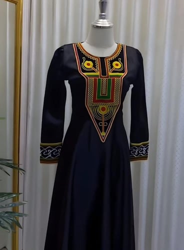 فستان جنوبي تراثي يوم التأسيس