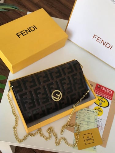 شنط فندي ماستر معا ملحقاتها