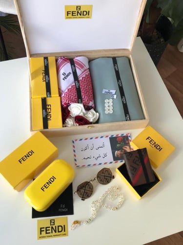 بوكس هدايا رجالي فندي