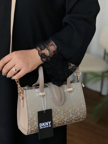 شنطة دكني هاي كواليتي معا ملحقاتها