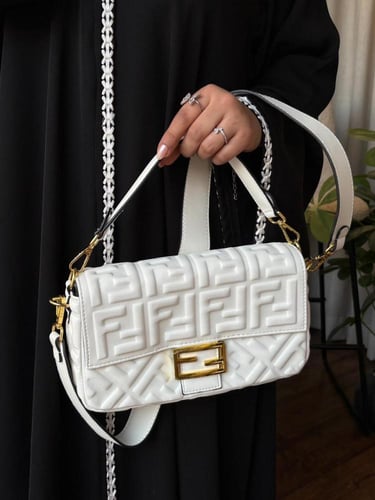 شنطة ماركة فندي ماستر هاي كواليتي معا ملحقاتها