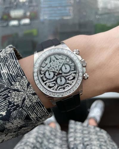 ساعة رولكس دايتونا موديل رجالي ونسائي طبق الاصل