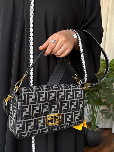 شنطة ماركة فندي ماستر هاي كواليتي معا ملحقاتها