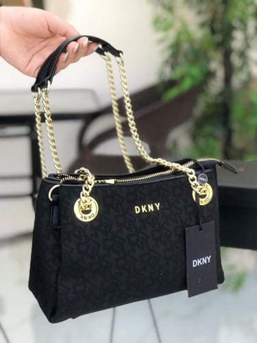 شنطه دكني ماستر معا ملحقاتها