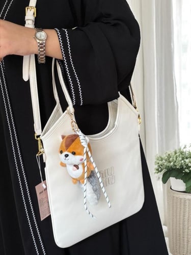 شنطه نسائيه ميو ميو سلة معا ملحقاتها